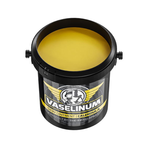 Inked Army - Vaselinum Calendula med morgenfrueekstrakt  1000ml
