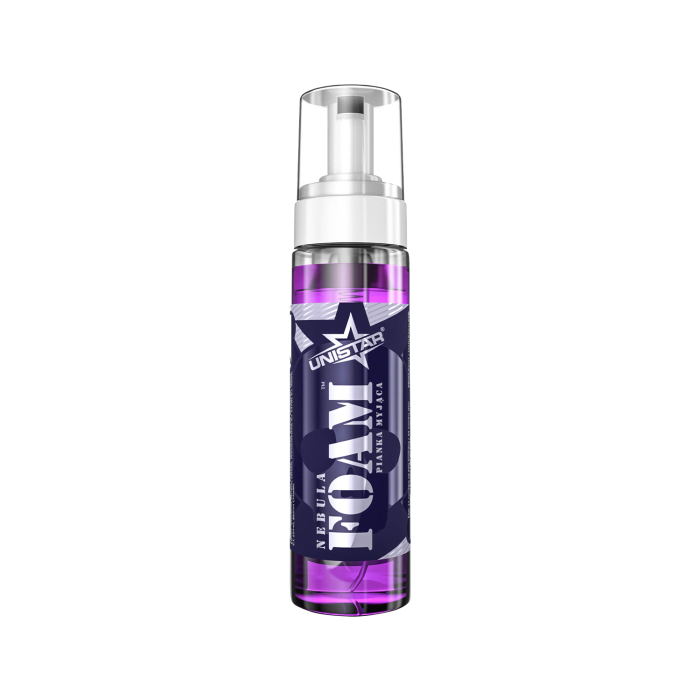 Un flacon-pompe en plastique transparent, étiqueté « Unistar Nebula Mousse anesthésiante 200 ml », avec des éléments de design violets et blancs, contenant une solution nettoyante liquide violette.
